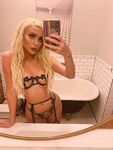 Naomi Woods onlyfans nude photos pack
