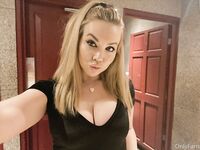 Onlyfans private Hannah Martin porn images 4
