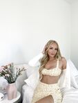Fresh onlyfans Gwen Gwiz xxx gals pack
