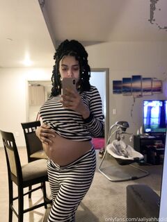 Aaliyah Hadid leaked nude image mega pack part 3