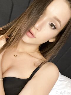 Leaked Ellie Clark sex picture pack part 3