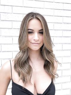 Emily Elizabeth onlyfans nude images pack part 1