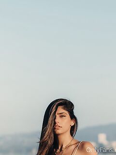 Mia Khalifa fresh onlyfans xxx picture pack part 4