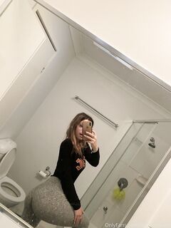 Lilith Cavaliere onlyfans porn pictures part 5