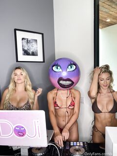 Kinsey Wolanski leaked porn images part 4
