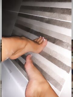 Holly H onlyfans private sex pictures 4
