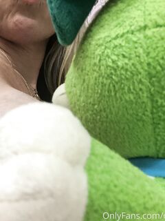Courtney Cummz exciting onlyfans nude pictures pack part 1
