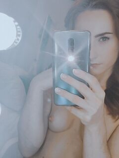 Hannah James onlyfans nude photo part 2

