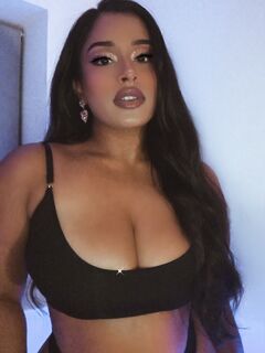 Fresh Nushaa onlyfans sex pictures
