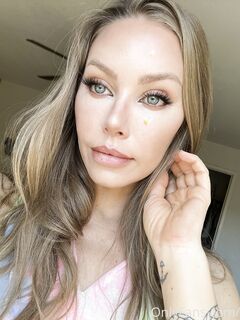 Leaked Nicole Aniston sex galleries part 3