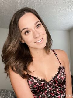 Alana Araya onlyfans pictures part 3