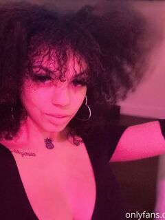 Fresh Mariaa Skyy onlyfans nude photo pack part 4